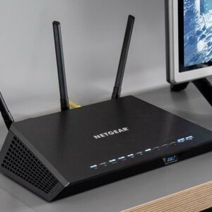 Nighthawk® Dual-Band WiFi Router (up to 1.75Gbps) with NETGEAR Armor™, Circle® Smart Parental Controls