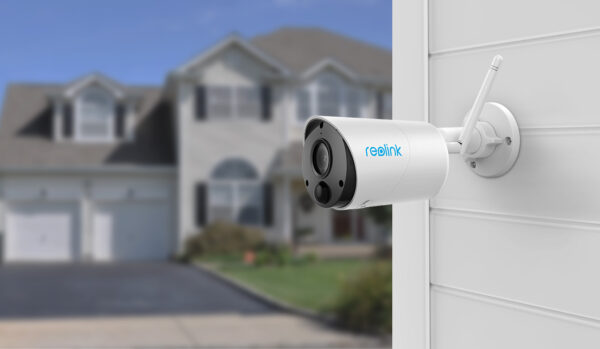 Reolink  Argus Eco Solar Powered Rechargeable Battery WiFi Bullet Security Camera for Outdoors; 100% Wire-Free