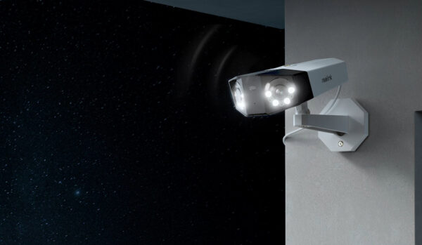 Reolink Duo PoE  Smart 2K PoE Camera with Dual Lenses, Person/Vehicle Detection, and 8 Spotlights for Color Night Vision