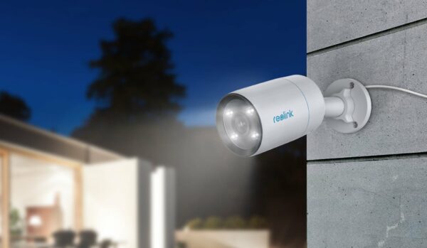 Reolink RLC-812A 4K 8MP Ultra HD PoE Security IP Camera with Smart Motion Detection; Spotlights, and Two-Way Audio